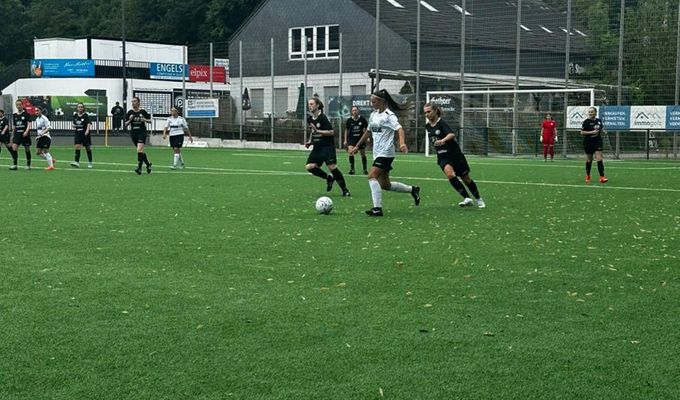 ETB Frauen testen gegen Hüls