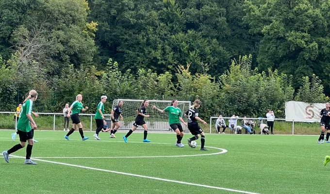 Ligastart gegen Aufstiegsfavoriten SV Leithe