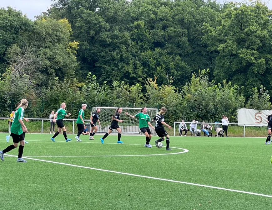 Ligastart gegen Aufstiegsfavoriten SV Leithe