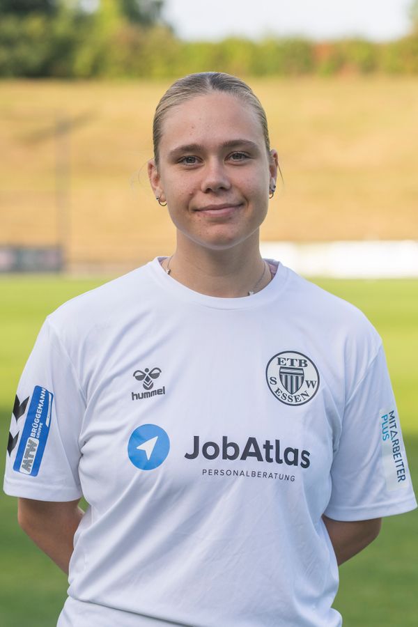 Celine Marczinczik