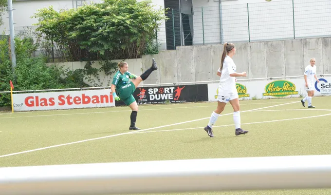 1. ETB Frauen schlagen Niederwenigern mit 1:0