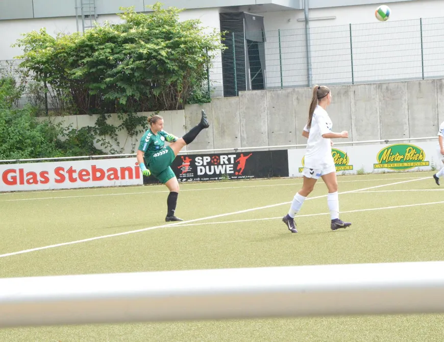 1. ETB Frauen schlagen Niederwenigern mit 1:0