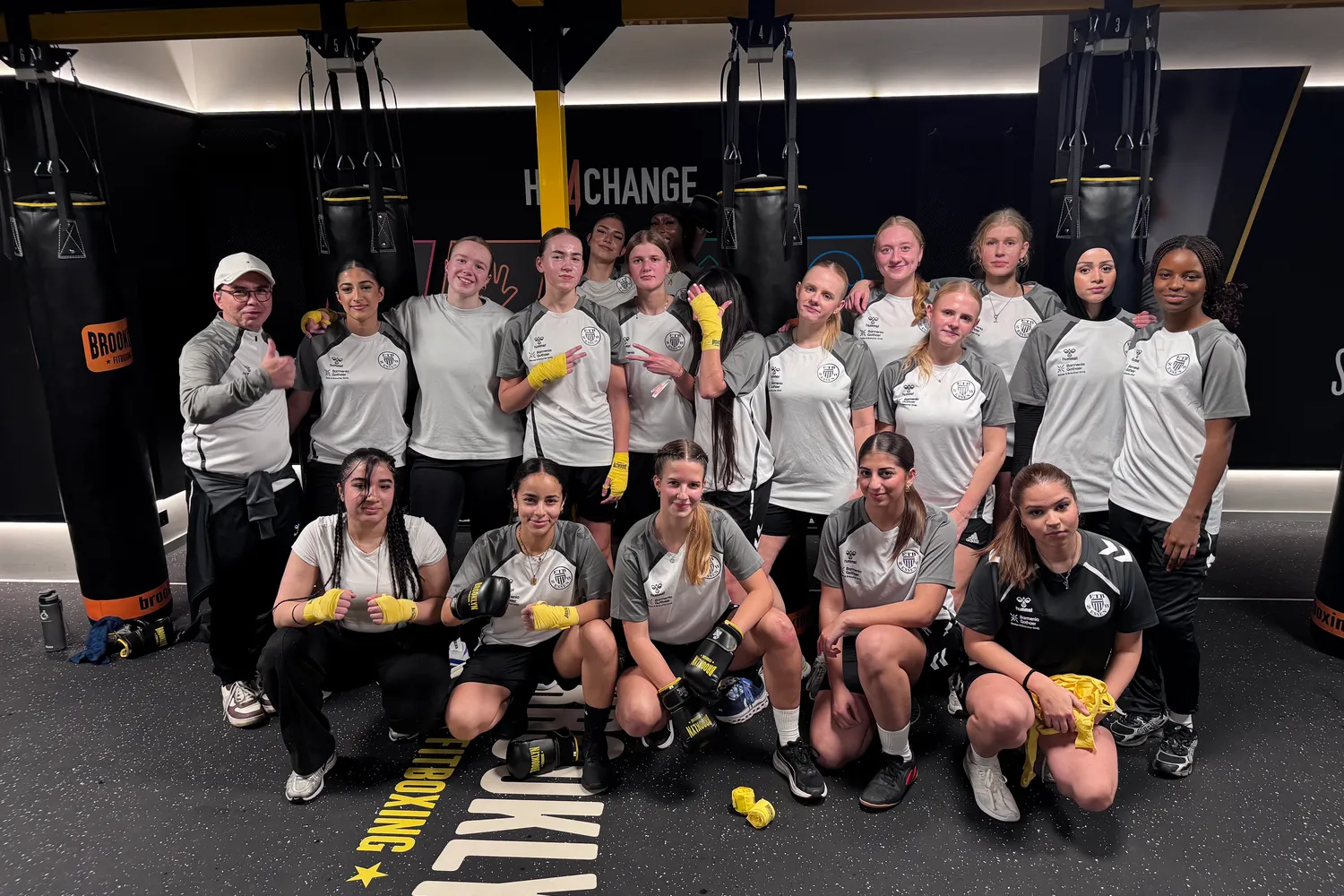 2. Frauen trainiert auch bei Brooklyn Fitboxing