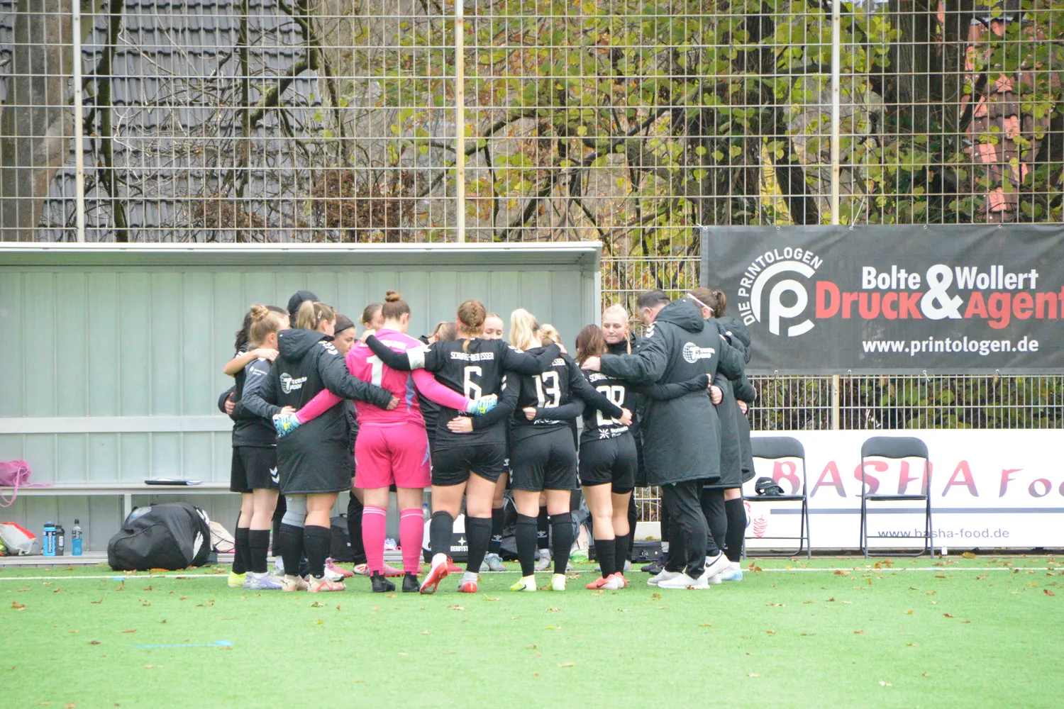 Hinrundenrückblick 1. Frauen