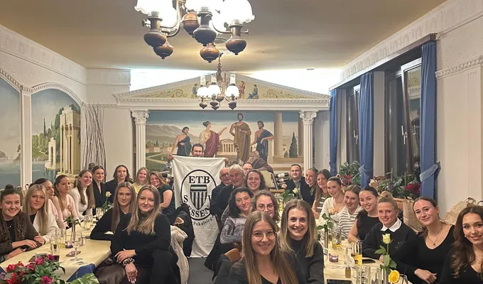 Weihnachtsfeier der 1. Frauen