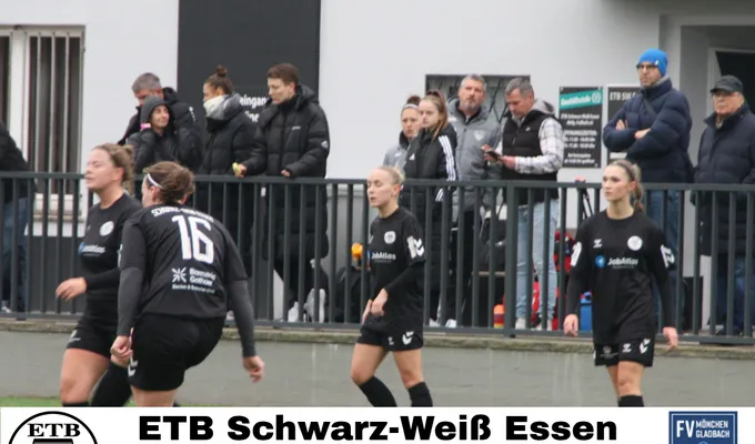 1. Frauen im ersten Testspiel in 2026