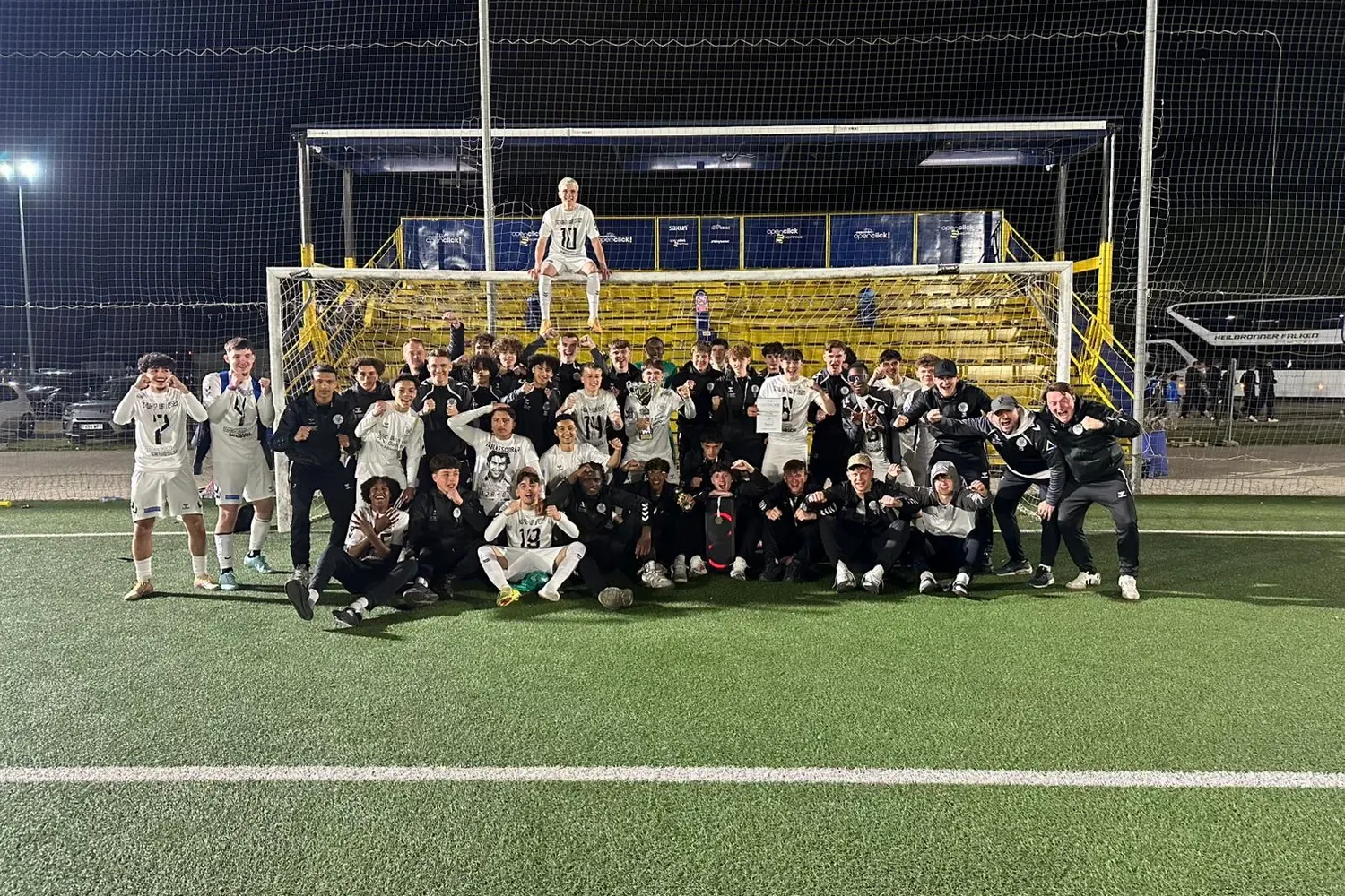 U17 krönt sich in Spanien zum Turniersieger!