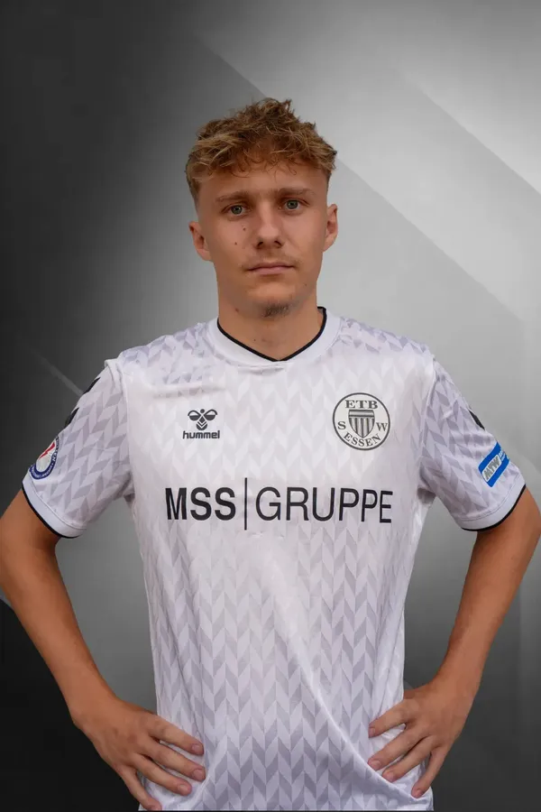 Yannik Scholl