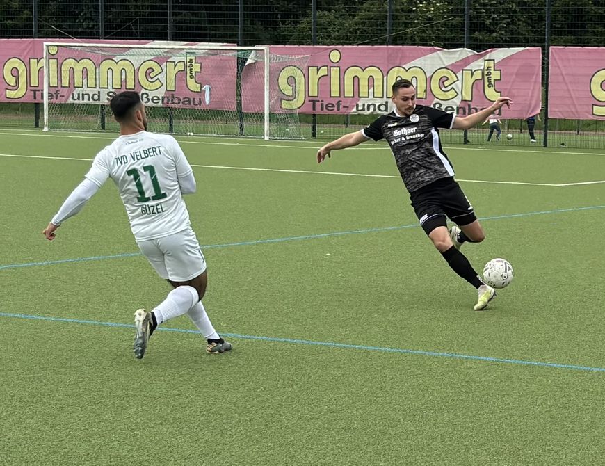 Der ETB überspringt problemlos die Auswärtshürde in Velbert